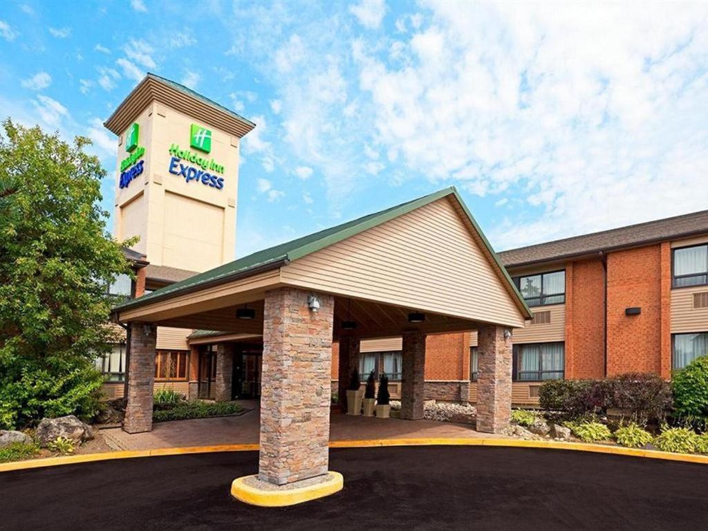 Holiday Inn Express Toronto East - Scarborough By Ihg Dış mekan fotoğraf