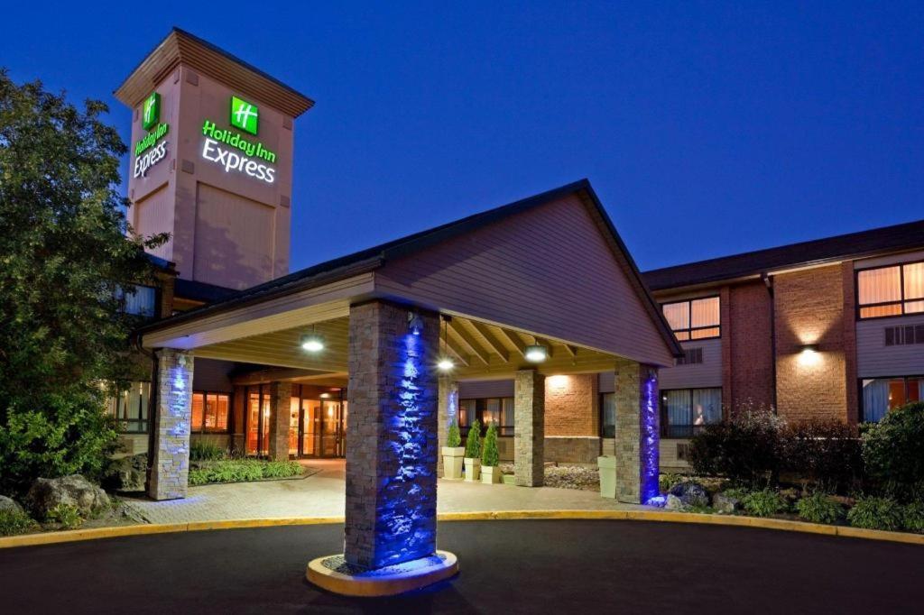 Holiday Inn Express Toronto East - Scarborough By Ihg Dış mekan fotoğraf
