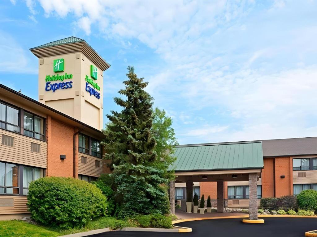Holiday Inn Express Toronto East - Scarborough By Ihg Dış mekan fotoğraf